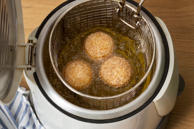 Air Fryer Crab Cake Cooking Temperature: Perfect Crispy Results