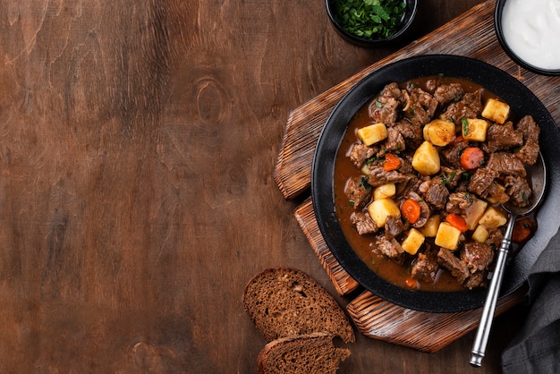 Stovetop Beef Stew: A Simple and Delicious Recipe