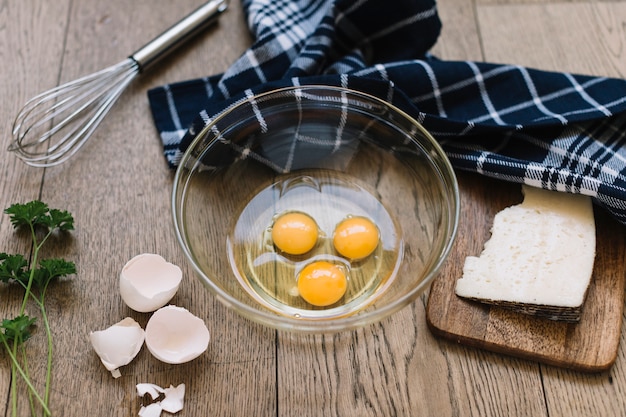 Fluffy Eggs: The Ultimate Guide to Perfectly Pillowy Scrambled Eggs