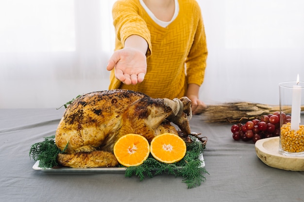 <a href=https://www.tgkadee.com/Healthy-Meals/Turkey-Cooking-Time-How-Long-to-Roast-a-Perfect-Bird.html target=_blank class=infotextkey>turkey cooking time</a>: How Long for a 16 Pound Bird?