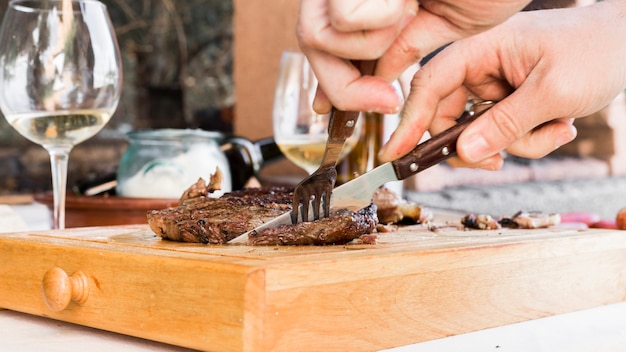 The Perfect Medium-Well Steak: Cooking Time Guide