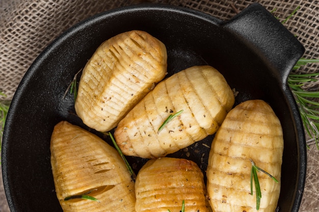 Fastest Baked Potato in the Oven: Crispy Skin, Fluffy Inside