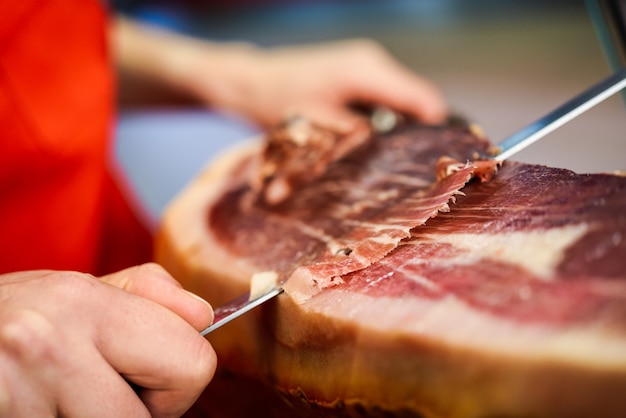 Brisket Cooking Time: The Ultimate Guide to Perfect Tenderness