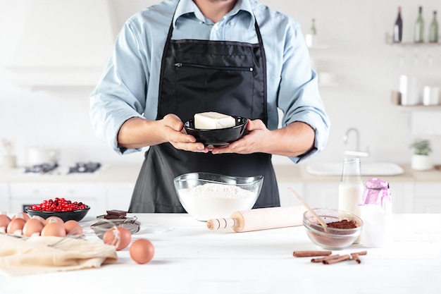 The Ultimate Guide to Baking Delicious Cakes: From Beginner to Expert