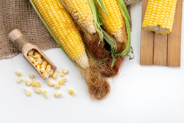 How Long to Pressure Cook Frozen Corn: A Quick Guide