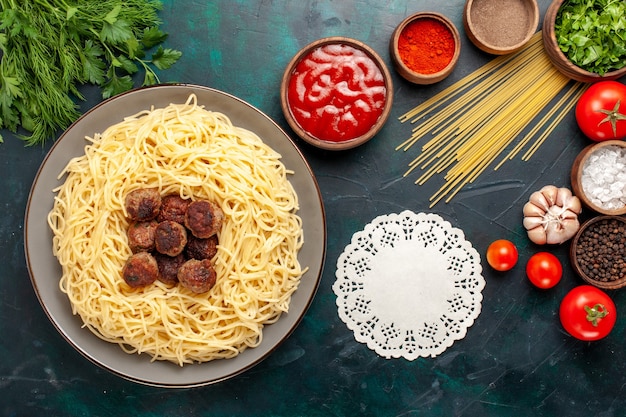 Easy Spaghetti and <a href=https://www.tgkadee.com/Recipes/The-Ultimate-Guide-to-Making-Delicious-Meatballs.html target=_blank class=infotextkey>meatballs recipe</a> (Using Frozen Meatballs)