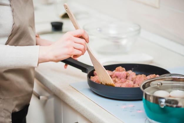 Mastering the Art of Cooking with Stainless Steel Pans