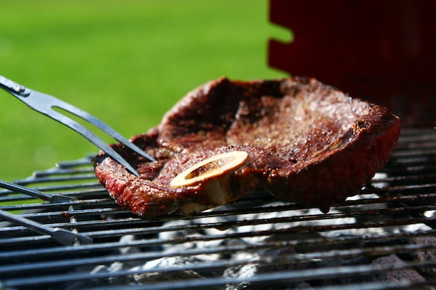 Grilled Brisket Perfection: The Ultimate Guide to Tender, Flavorful BBQ