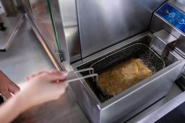 Microwave Potato Cooking Time: Perfect Spud in Minutes