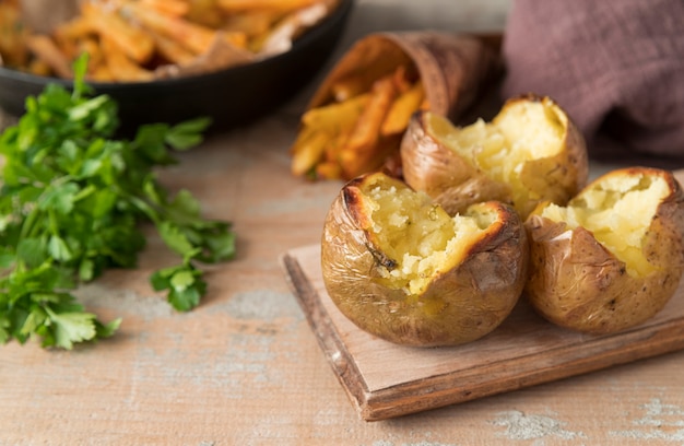 The Perfect Baked Potato: How Long to Cook for Fluffy Perfection