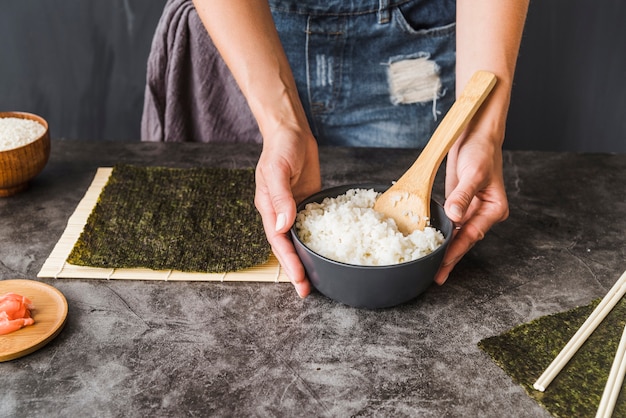 How Long to Cook Rice Perfectly: A Guide for Beginners