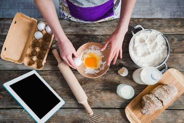 Easy Peeling Eggs: Foolproof Tips for Perfect Boiled Eggs