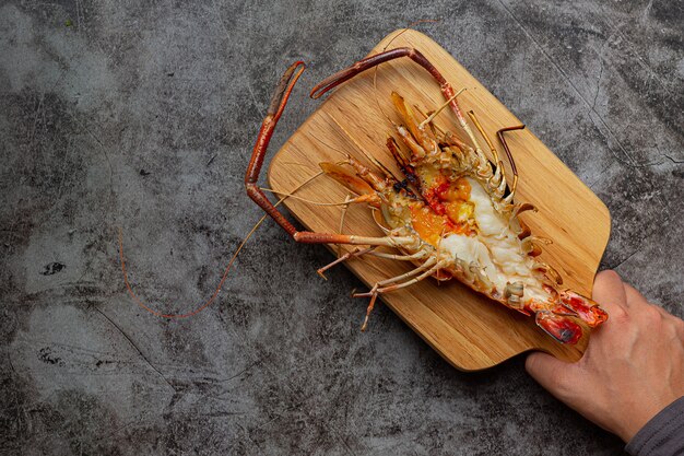 Lobster Cooking Guide: From Raw to Delicious