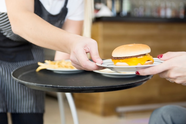 The Perfect Grill Time for Juicy Burgers