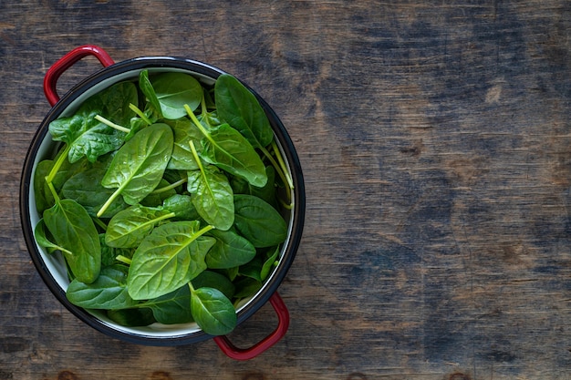 Deliciously Vegan: Collard Greens Without Meat