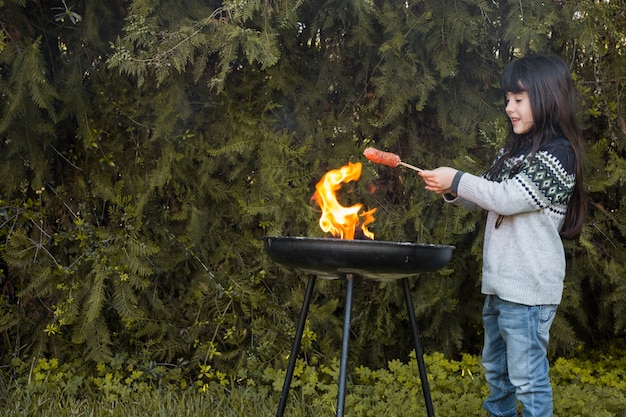 Mastering <a href=https://www.tgkadee.com/Healthy-Meals/The-Ultimate-Guide-to-Grilling-Perfect-Steak-Every-Time.html target=_blank class=infotextkey>charcoal grilling</a>: The Ultimate Guide to Delicious BBQ