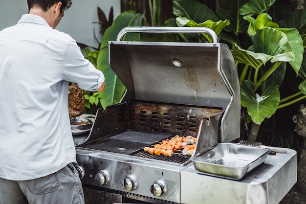 Gas Grill Burger Cooking Times: Perfect Patty Guide