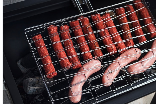 How Long to Grill Sausage to Perfection