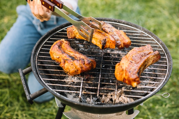 The Perfect Grill Temperature for Juicy Chicken Wings