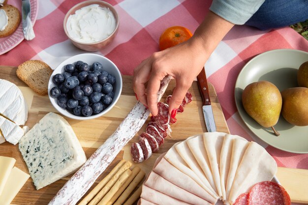 The Perfect Brie Bake: How Long to Cook for Creamy Goodness