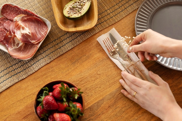 How Long to Reheat a Precooked Ham: A Guide to Deliciously Done Ham