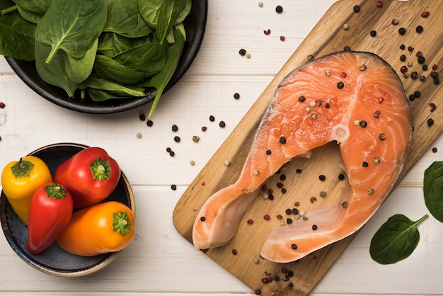 Should You <a href=https://www.tgkadee.com/Healthy-Meals/How-Long-to-Cook-Salmon-Filet-to-Perfection-The-Ultimate-Guide.html target=_blank class=infotextkey>cook salmon</a> Skin Side Down?