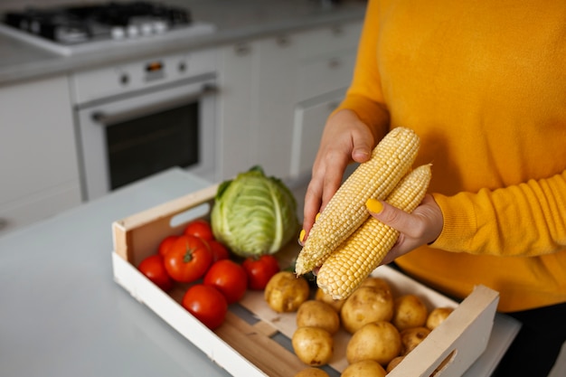 <a href=https://www.tgkadee.com/Healthy-Meals/Corn-on-the-Cob-The-Ultimate-Guide-to-Perfectly-Cooked-Ears.html target=_blank class=infotextkey>grilled corn on the cob</a>: The Perfect Cook Time Guide