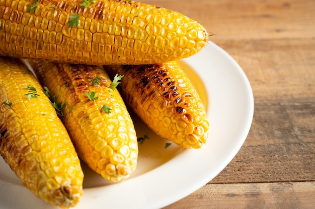 How Long to <a href=https://www.tgkadee.com/Cooking-Tips/Corn-on-the-Cob-The-Ultimate-Guide-to-Perfect-Grilled-Boiled-and-More.html target=_blank class=infotextkey>cook corn</a> on the Cob: Perfect Timing for Delicious Results