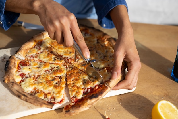 Grill Master Pizza: How to Cook Delicious Pizza on Your Grill