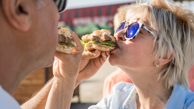 The Perfect Burger Grill Time: How Long to Cook Your Patty to Perfection