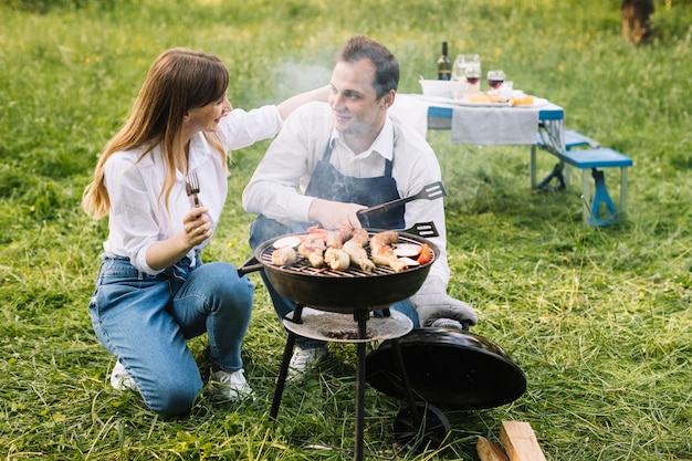 Bratwurst Grill Time: The Perfect Cook Time for Juicy Sausages