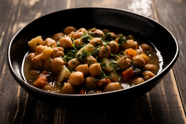 How Long to Slow Cook Navy Beans for Perfect Tenderness