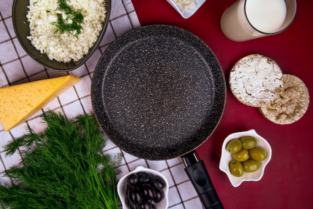 The Ultimate Guide to Cast Iron Skillet Cooking: From Seasoning to Recipes