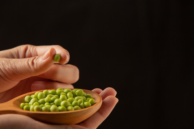 Black Eyed Peas Cooking Time: How Long to Cook Perfect Peas