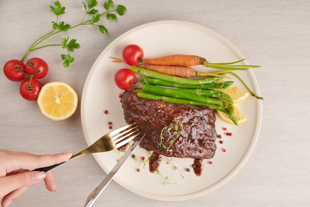 Flat <a href=https://www.tgkadee.com/Healthy-Meals/The-Ultimate-Guide-to-Cooking-Perfect-Top-Sirloin-Steak.html target=_blank class=infotextkey>steak recipe</a>s: Delicious Ways to Cook a <a href=https://www.tgkadee.com/Recipes/Diet-for-Busy-People-No-Cooking-Required.html target=_blank class=infotextkey>budget-friendly</a> Cut