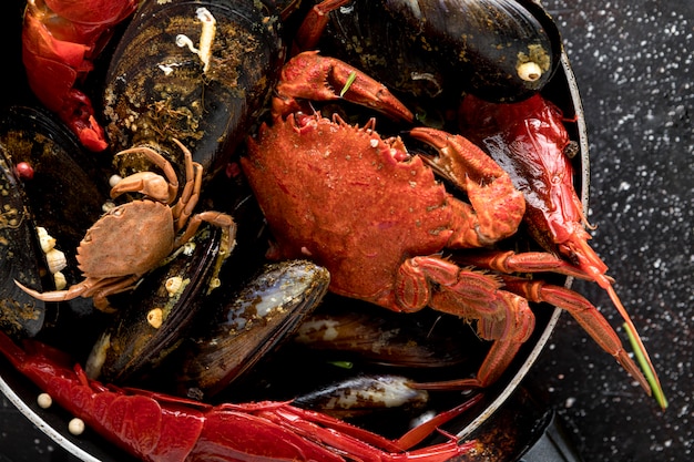 The Ultimate Guide to Cooking Live Lobster: From Boiling to Baking