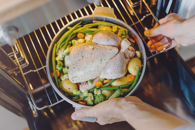 Crockpot Roast Time: How Long to Cook on Low for Tender Perfection