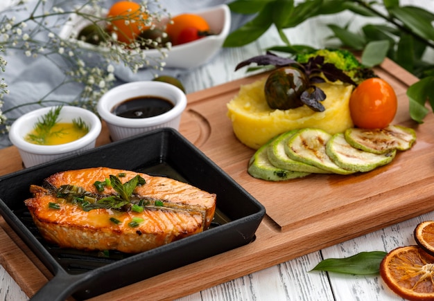 <a href=https://www.tgkadee.com/Recipes/Salmon-Cooking-Time-at--Degrees-Perfect-Oven-Baked-Salmon-Guide.html target=_blank class=infotextkey>oven baked salmon</a>: Perfect Cooking Time Guide