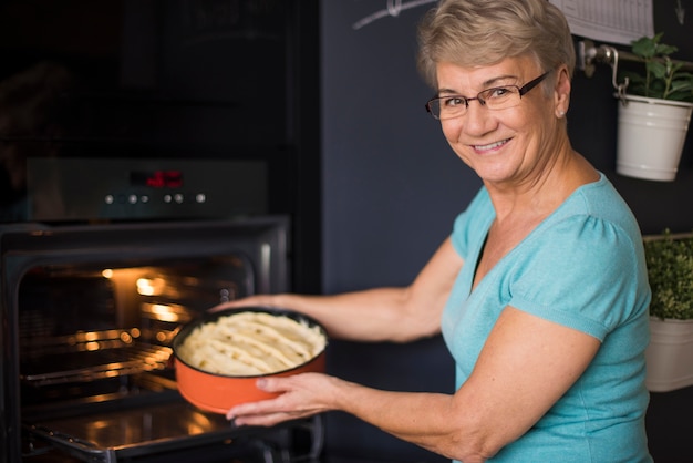 <a href=https://www.tgkadee.com/Cooking-Tips/How-to-Cook-the-Perfect-Hamburger-on-the-Stovetop.html target=_blank class=infotextkey>how to cook a burger</a> in the Oven (Perfectly Every Time)