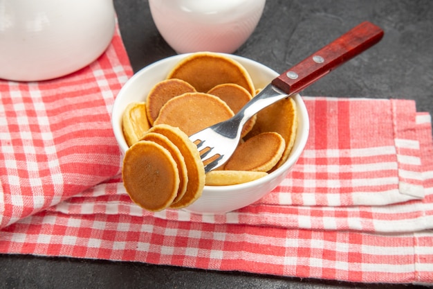 The <a href=https://www.tgkadee.com/Recipes/The-Perfect-Temperature-for-Cooking-Pancakes.html target=_blank class=infotextkey>perfect pancake</a> Cooking Time: A Guide for Fluffy Perfection