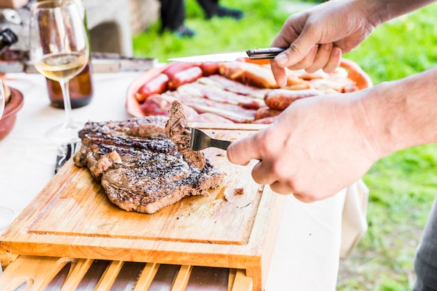 The Perfect Grill Temperature for Steak: A Guide to Deliciousness