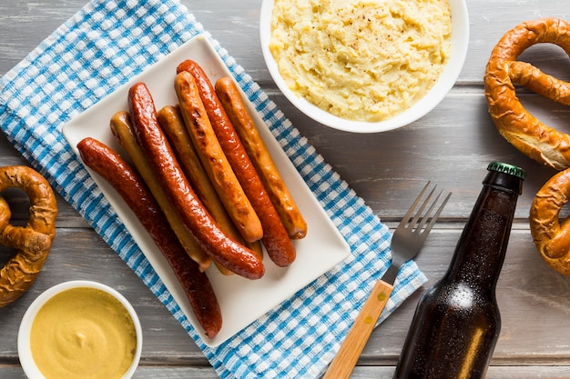 Brats in Beer: The Ultimate Guide to Delicious Sausage