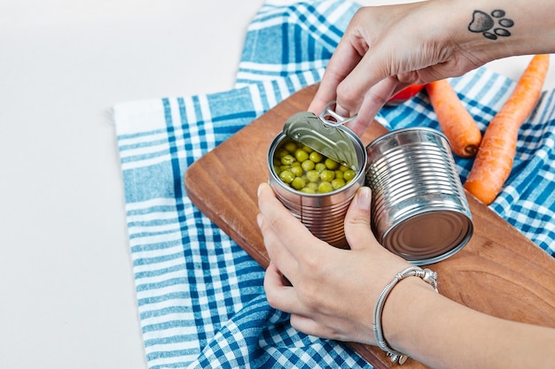 Easy Crock Pot Black Eyed Peas Recipe (Southern Style)