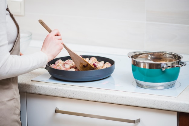 How to Cook Frozen Shrimp on the Stovetop (Perfectly Every Time!)