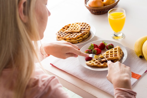 The Perfect Waffle: How Long to Cook in Your Waffle Maker