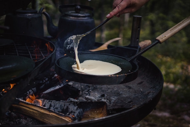 Mastering Charcoal Cooking: Techniques and Recipes for Delicious Grilling