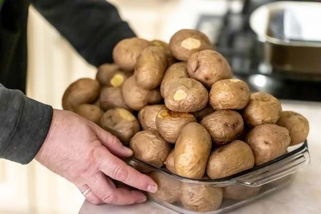 Baked Potato at 400 Degrees: Perfect Cooking Time