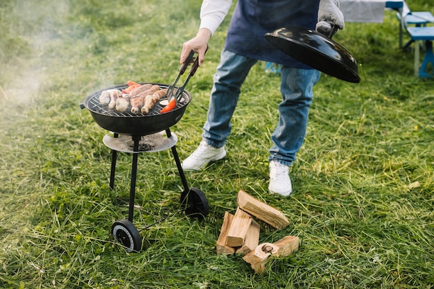 Mastering the Charcoal Grill: Essential Tips and Techniques