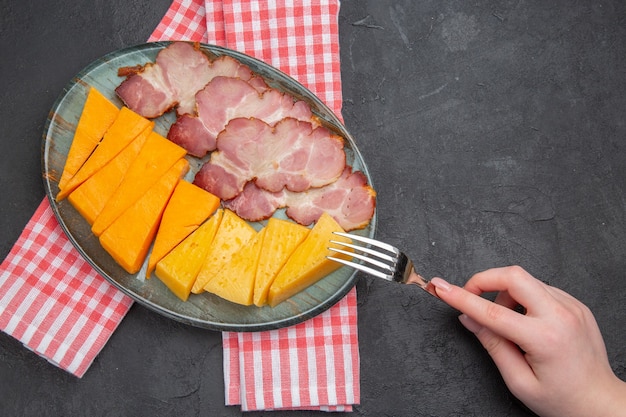 Spiral Ham in the Oven: A Step-by-Step Guide to Deliciousness