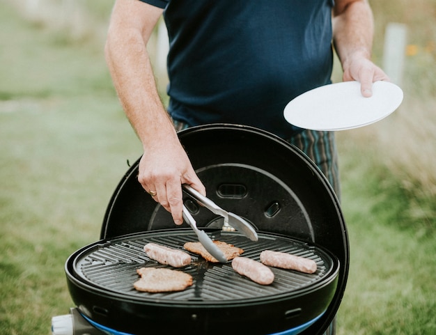 Mastering the Charcoal Grill: Essential Tips and Techniques